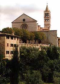 Schauen Sie sich doch Santa Chiara an.